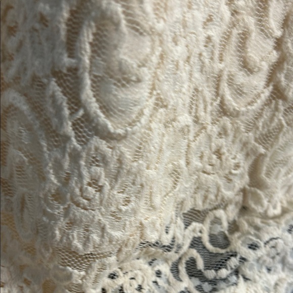 Torrid Cream Lace Skirt - Picture 6 of 8
